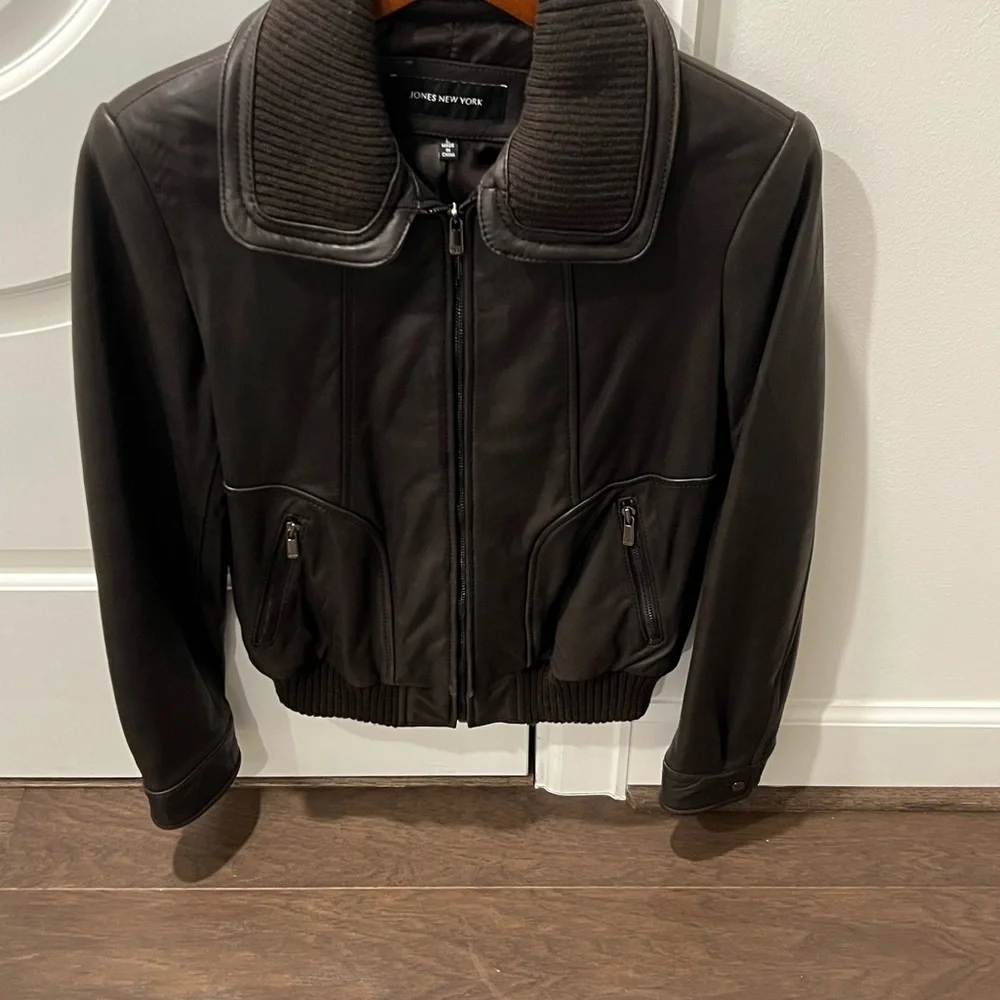 Jones New York Dark Brown Jacket with Ribbed Collar